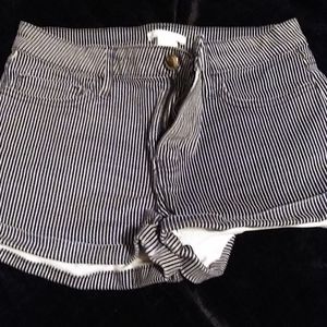H&M shorts size 5